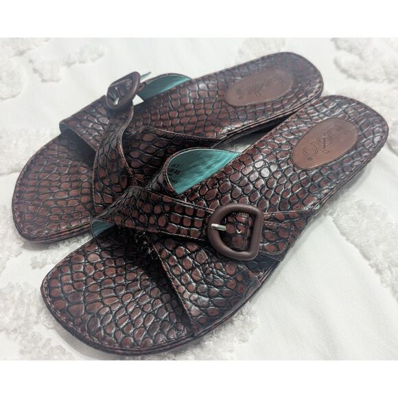Bolo By Born Brown Alligator Embossed Leather Sandals 9 M/W - Picture 1 of 6